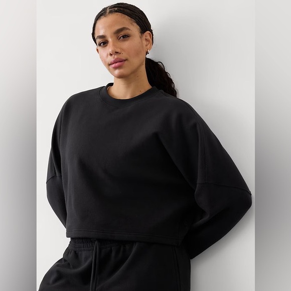 NWT Athleta Forever Fleece Dolman Crop Sweatshirt Size Small Black - Picture 1 of 8